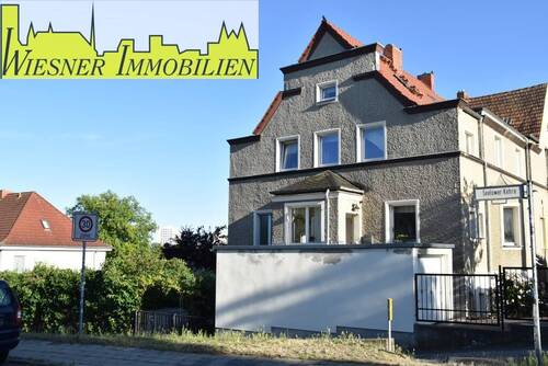 Straßenansicht - 420.000,00&nbsp;EUR Kaufpreis, ca.&nbsp; 216,00&nbsp;m&sup2;&nbsp;Wohnfl&auml;che