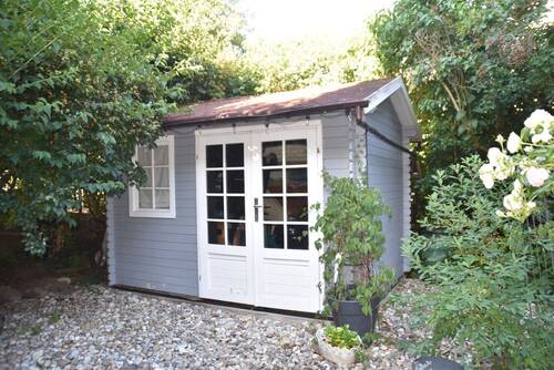 Gartenhäuschen - 8 Zimmer Mehrfamilienhaus, Wohnhaus in Frankfurt (Oder)