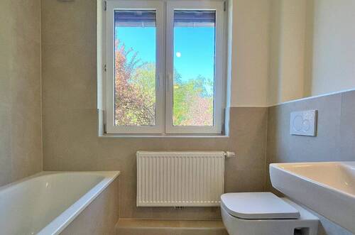 Wannenbad im Obergeschoss - 