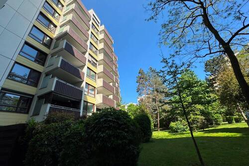 Außenansicht - 4 Zimmer Etagenwohnung in München