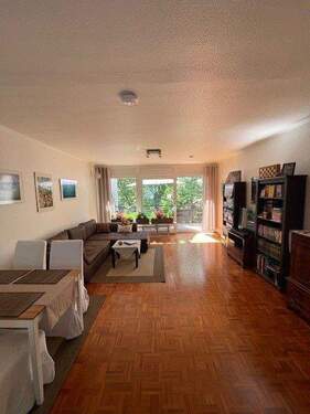 Großes Wohnzimmer - 2 Zimmer Etagenwohnung in Schneverdingen