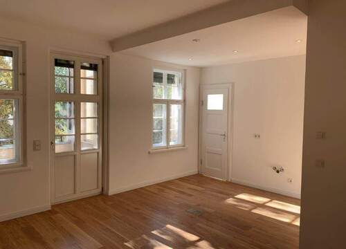 Wohnküche mit Zugang Balkon.JPG - 