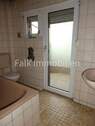 TL-Bad m. Wanne und Balkon OG - 