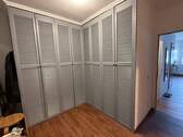 Platzsparender Einbauschrank - 