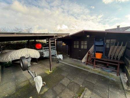 Gartenhütte und Unterstand - 