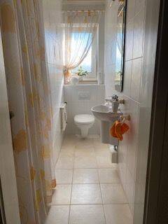 Separates WC.jpg - 