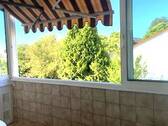 Loggia mit Fenstern und Markise.jpg - 