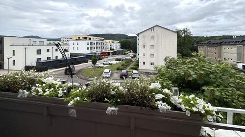 Aussicht vom Südbalkon - 3 Zimmer Etagenwohnung zum Kaufen in Lauchringen