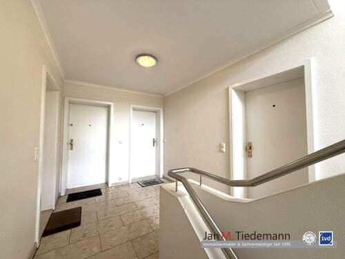 Hausflur (1) - 2 Zimmer Etagenwohnung in Lübeck