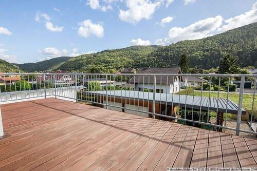große Terrasse mit Weitblick - 4 Zimmer Etagenwohnung zur Miete in Hönningen-Liers