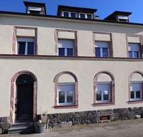 Leben wo andere Urlaub machen - 3-Familienhaus mit Rheinblick und großem Garten in bevorzugter Wohnlage in Breisach ! - Breisach am Rhein