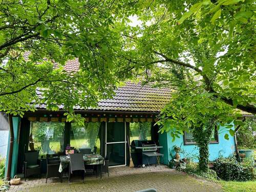 Bild 3 - 5 Zimmer Mehrfamilienhaus, Wohnhaus in Neuenmarkt