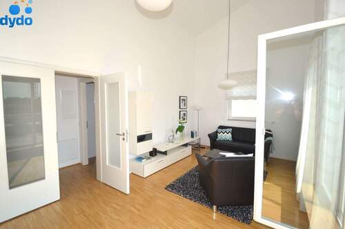 Wohnzimmer - 2 Zimmer Etagenwohnung in Berlin