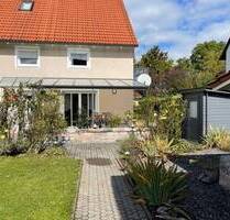 Wohnung auf 2 Etagen (EG+UG), provisionsfrei, großflächig, 2 Terrassen mit Garten und Garage - Dingolfing