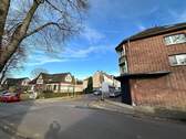 Strassenansicht.jpeg - 2 Zimmer Mehrfamilienhaus, Wohnhaus in Moers