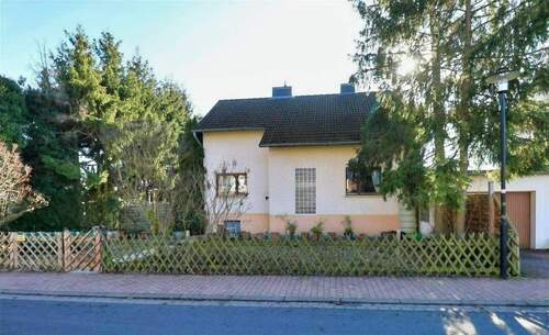 Vorderansicht - 7 Zimmer Einfamilienhaus zum Kaufen in Meinhard