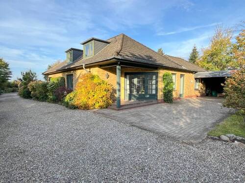 Frontansicht - Bungalow mit 123,00 m&sup2; in Husum zum Kaufen