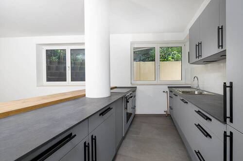 moderne Küche - 2 Zimmer Büro in Hamburg / Wohldorf-Ohlstedt