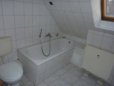 25006-4.jpg - Etagenwohnung mit 67,50 m² in Weißenfels zur Miete