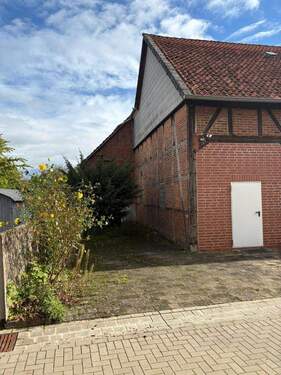 Bild 4 - Sanierungsbedürftiges Einfamilienhaus mit Scheune