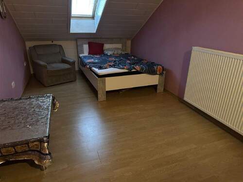 Schlafzimmer DG - 