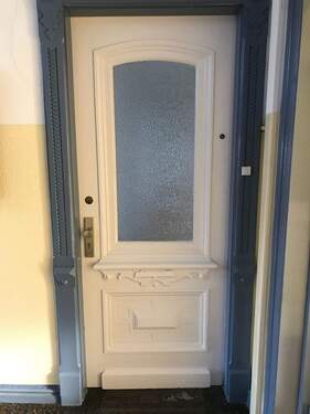Eingangstür - 3 Zimmer Etagenwohnung zum Kaufen in Flensburg