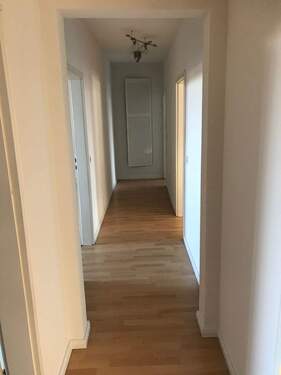 Flur - 3 Zimmer Etagenwohnung in Flensburg