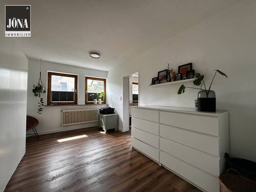 Wohnung (li) DG - 
