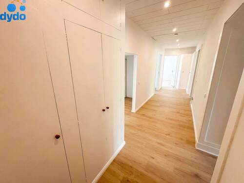 Flur - 4 Zimmer Etagenwohnung zum Kaufen in Berlin