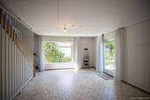 Wohnzimmer - 5 Zimmer Einfamilienhaus zum Kaufen in Pinneberg