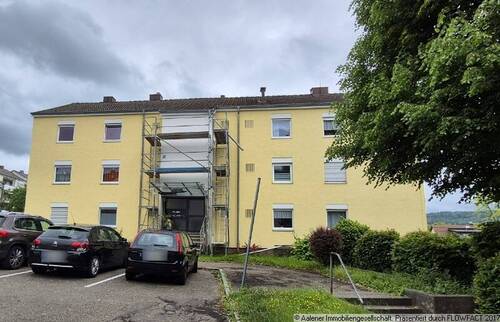 Hauseingang - Etagenwohnung mit 73,00 m² in Aalen zum Kaufen