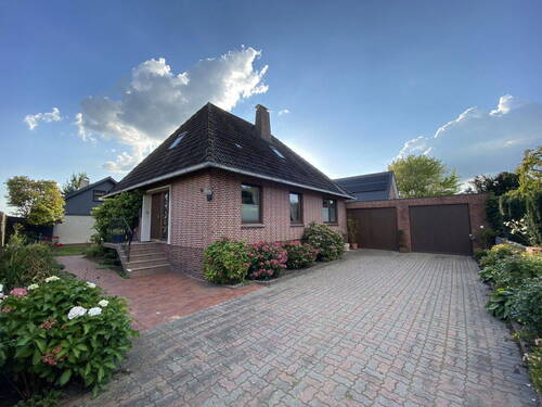 Bild 1 - Einfamilienhaus mit Garten in ruhiger Wohnlage