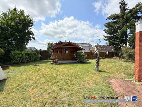 Gartenhaus - Einfamilienhaus mit 145,00 m² in Groß Grönau zum Kaufen