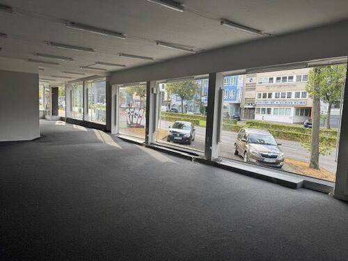 Ladenlokal - Gewerbeobjekt (Büro, Produktion, Verkauf) in Kassel