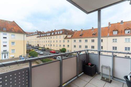 Balkon - Etagenwohnung mit 70,00 m&sup2; in Würzburg zum Kaufen