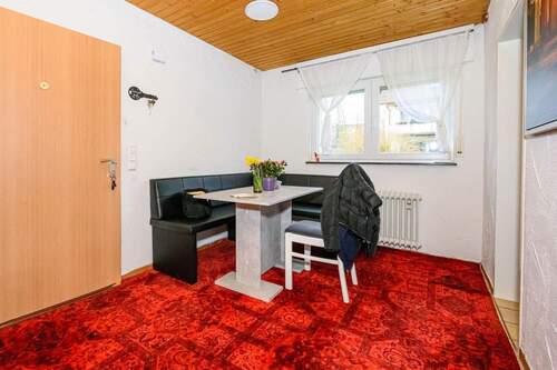 Eingangsbereich mit Essbereich - 