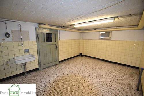 Waschkeller, Einfamilienhaus mit Garage zum Kauf in Düsseldorf Urdenbach, Frank Ewe Immobilienmakler Düsseldorf - 