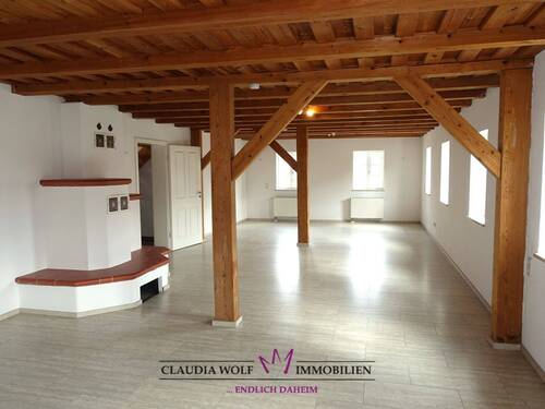 Groß und hell - 5 Zimmer Einfamilienhaus zum Kaufen in Feuchtwangen