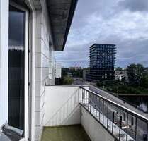 Frisch saniertes Büro mit tollem Ausblick - Berlin Moabit