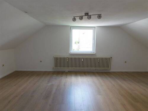 Wohnzimmer - 2 Zimmer Etagenwohnung zur Miete in Beverungen