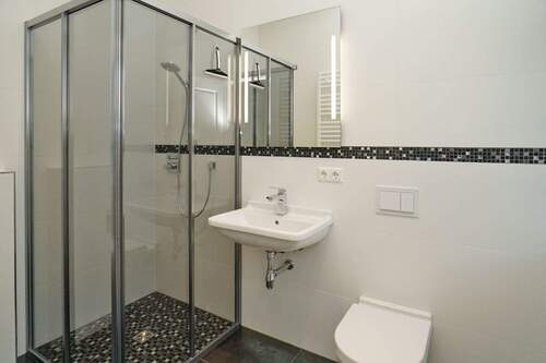 Bad - Etagenwohnung mit 65,50 m² in Dresden zur Miete