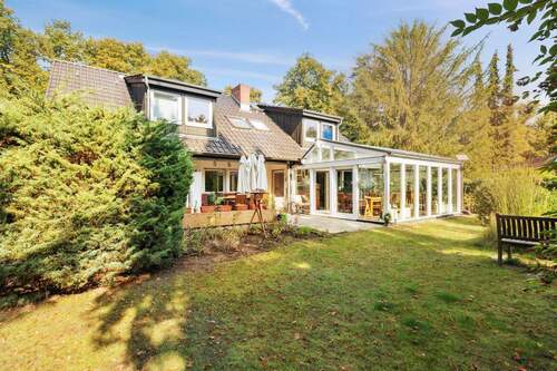 Rückansicht - 9 Zimmer Einfamilienhaus in Berlin