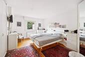 Schlafzimmer EG - 