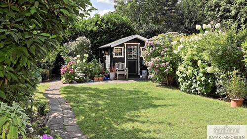 Gartenhaus - Doppelhaushälfte mit 224,60 m&sup2; in Düsseldorf Benrath zum Kaufen