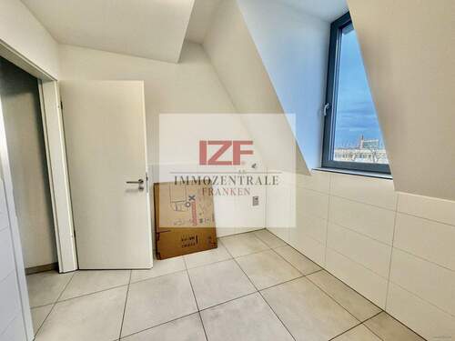 Masterbad mit Waschmaschinenanschluss - 