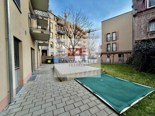 gepflegter Innenhof - 