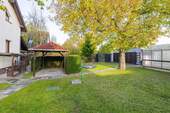 Terrasse und Garage - 