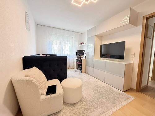 Zimmer - Etagenwohnung mit 96,00 m&sup2; in Sindelfingen zum Kaufen