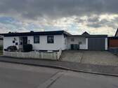 Ansicht Straße - Bungalow mit Wintergarten, Garage u. Vollkeller