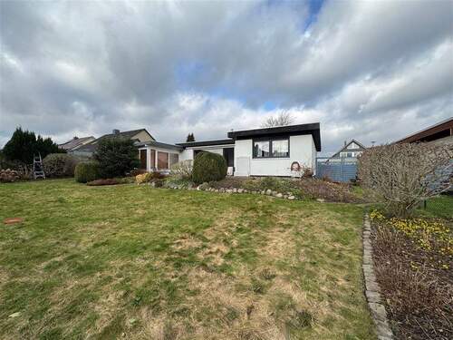 Ansicht Südseite Garten - 3 Zimmer Einfamilienhaus zum Kaufen in Schwentinental